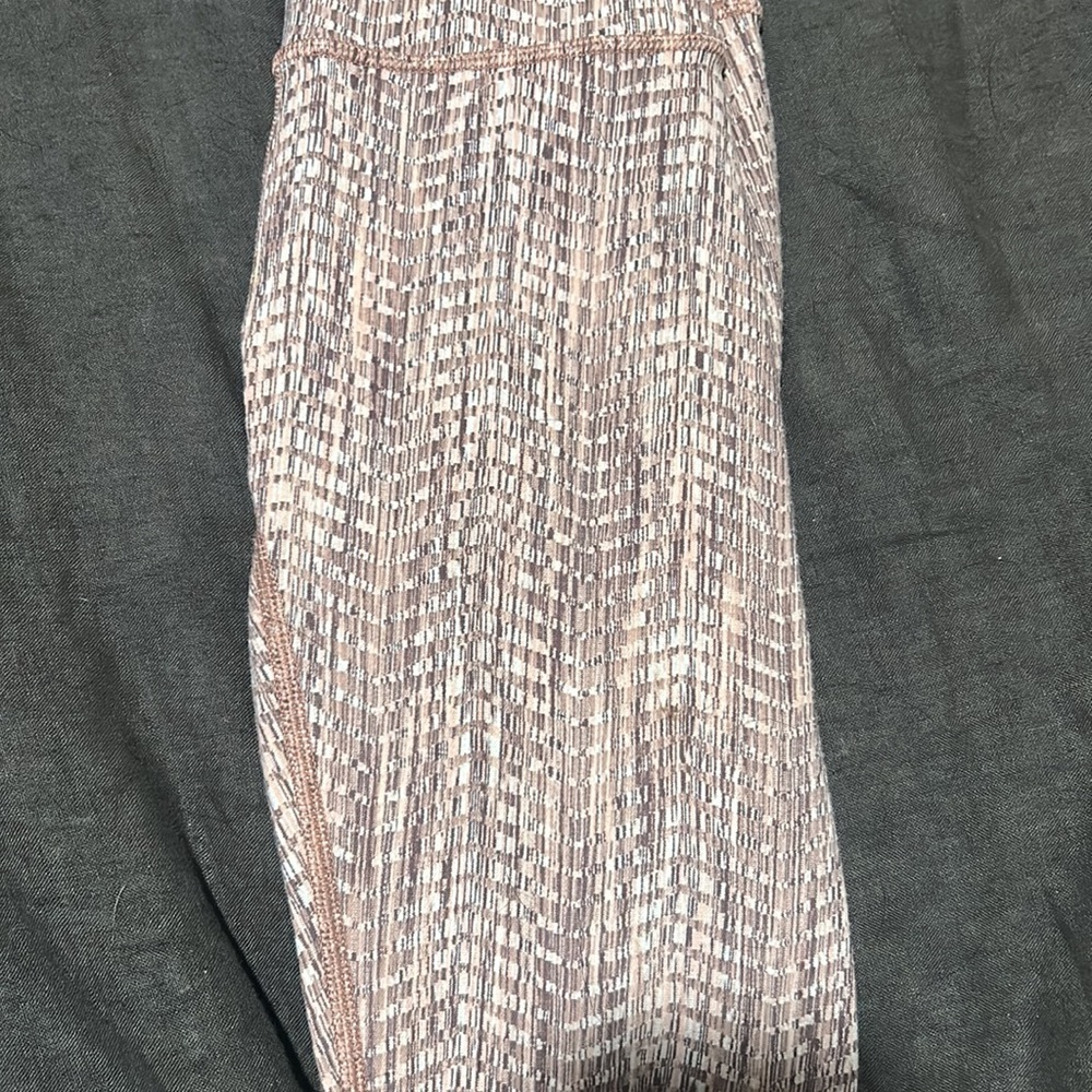 lulu size 2 leggings - Picture 2 of 4